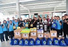 รมช.สาธารณสุขลงพื้นที่หาดใหญ่ให้กำลังใจผู้ประสบภัย พร้อมกำชับ คร. เฝ้าระวังและควบคุมโรคหลังน้ำลด