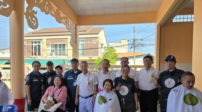 “ป่อเต็กตึ๊ง” ผนึกกำลังเครือข่ายสุราษฎร์ธานี ออกหน่วยแพทย์เคลื่อนที่ดูแลประชาชนฟรี กว่า 643 ราย